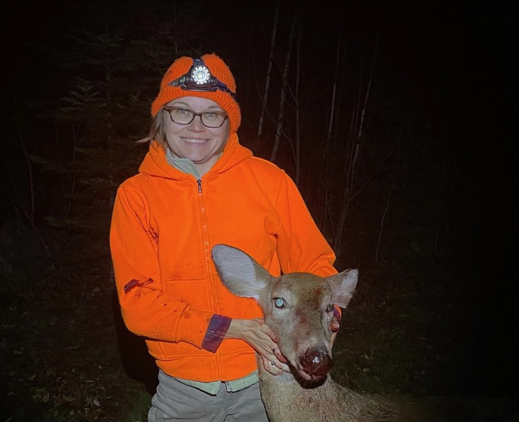 women huntingin maine Mandy Wheaton in Bucskport ME with a doe 2021
