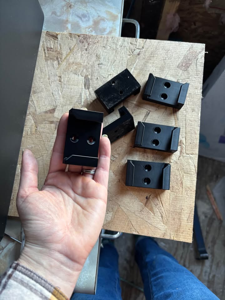 Milwaukee Tool & Battery Organizer Mount Set of 10 for M18 Power Tools 5 Milwaukee Tool & Battery Organizer Mount Set of 10 for M18 Power Tools - Image 5